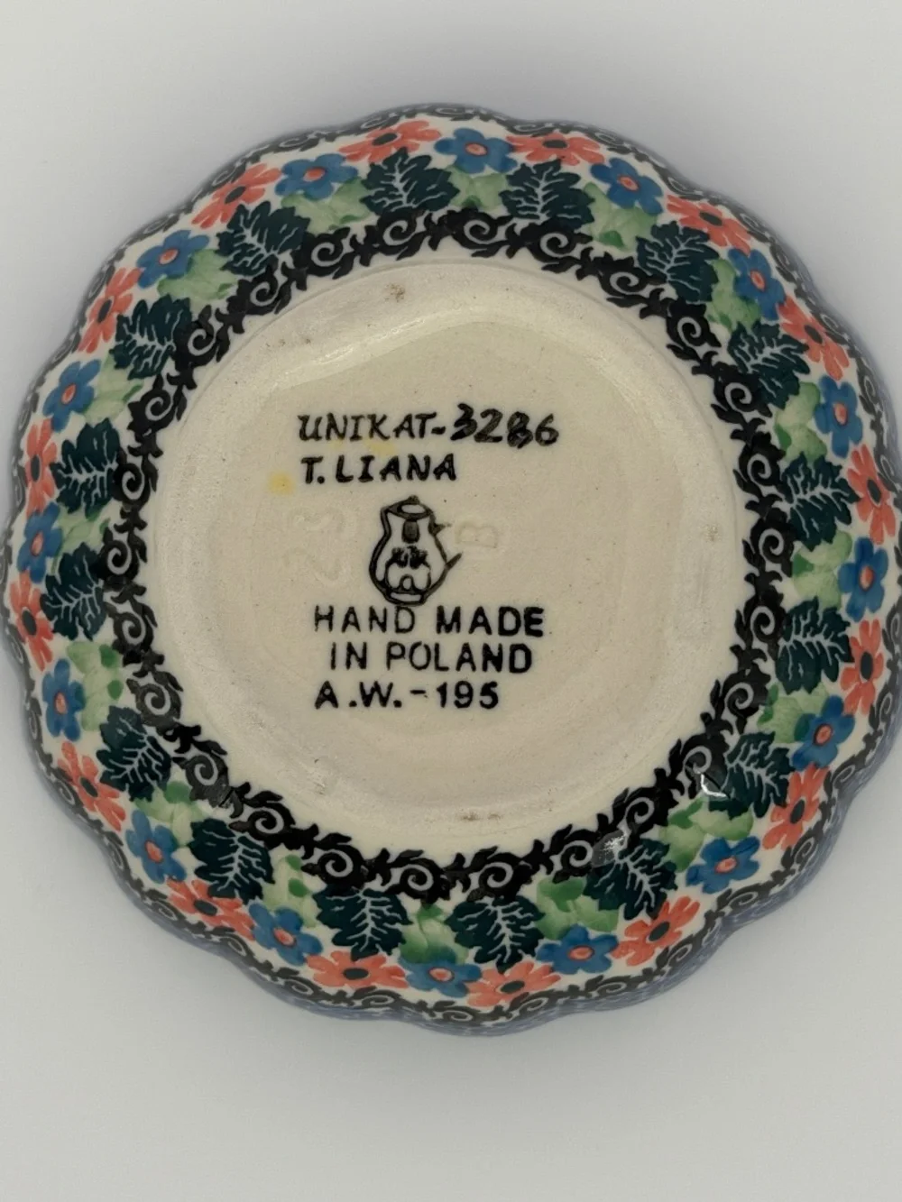 Polish Pottery Ceramika Artystyczna UNIKAT-3286 Small Scalloped Bowl w/Flowers
